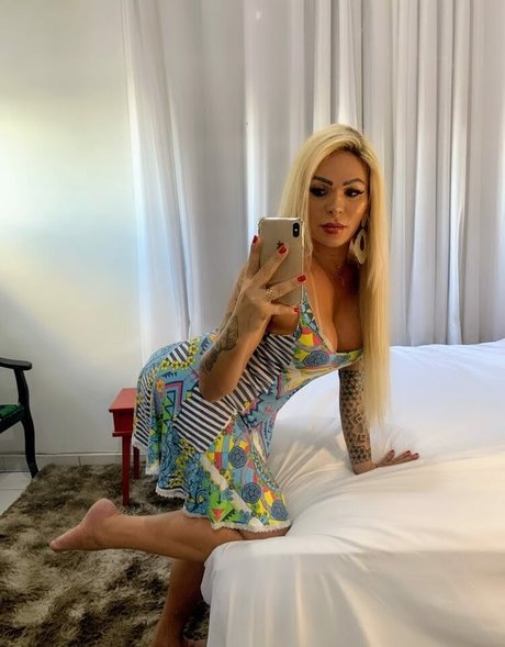 Nicolly Dicapri perfect model pics