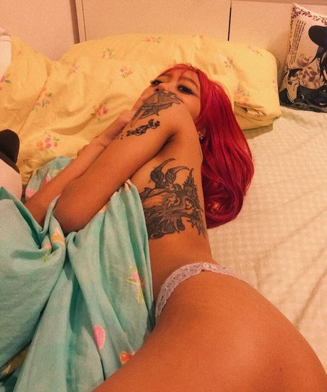 Lilfoxiebaby star nice picture