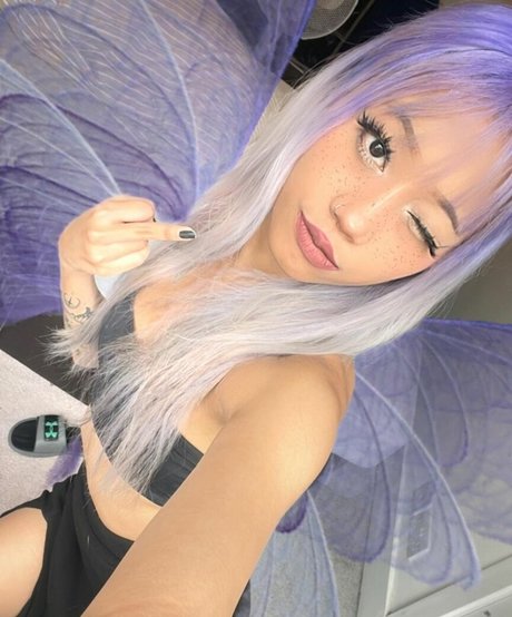 Lilfoxiebaby pornstar naked gallery