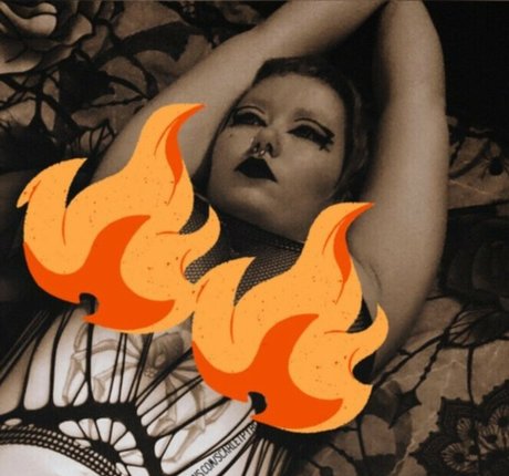 Scarletpyro xxx model photo