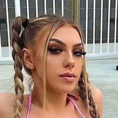 Sierra Sprague high quality model gallery