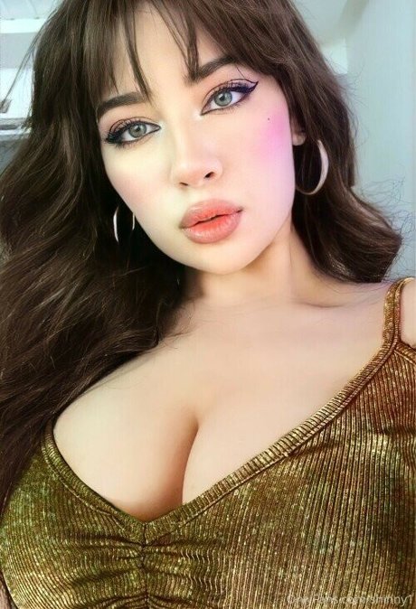 Shiny ASMR hot pornstar picture