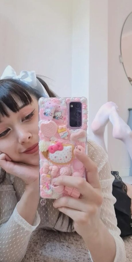 Himebunni star pornographic photos