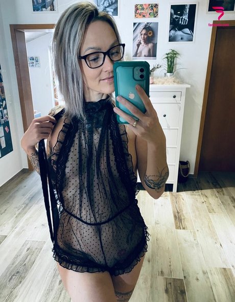 Die pe exclusive actress photos