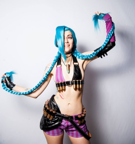 Shiroiaisu Anpan art model gallery