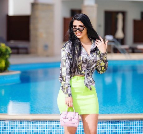 Mizz Ellaa ASMR pornstar nice images