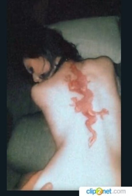 Victoria Resende star sexy image