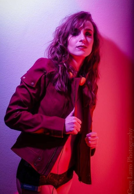 Tanya Wheelock model art photo