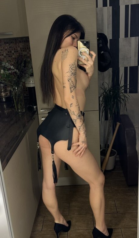 LinaIvy nudes star galleries