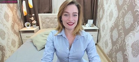 Augustine magnetic model nude pictures