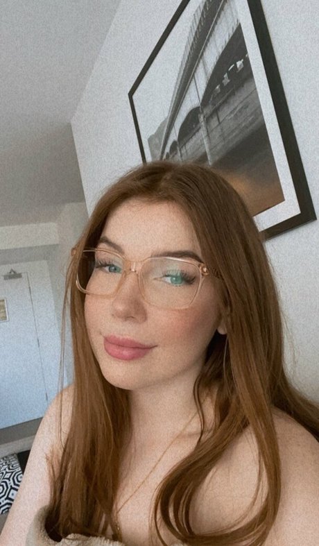 _redheadnxtdoor star art photo