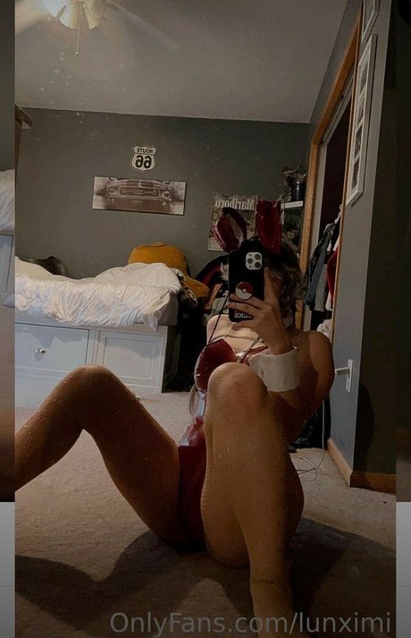 Lunximi pornstar pictures