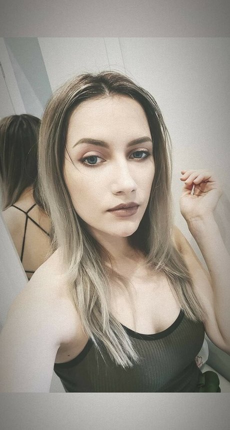 Narga perfect actress img