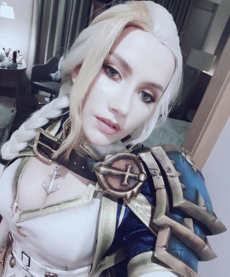 Narga actress archive