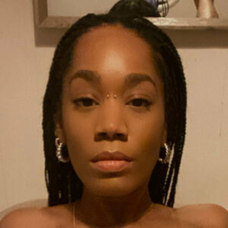 Neyontree star erotic photos