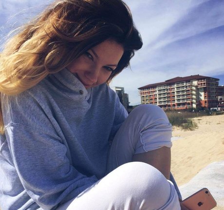 lecsy lexy exclusive pornstar pics