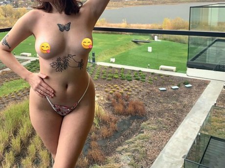 svehlakova hot model img