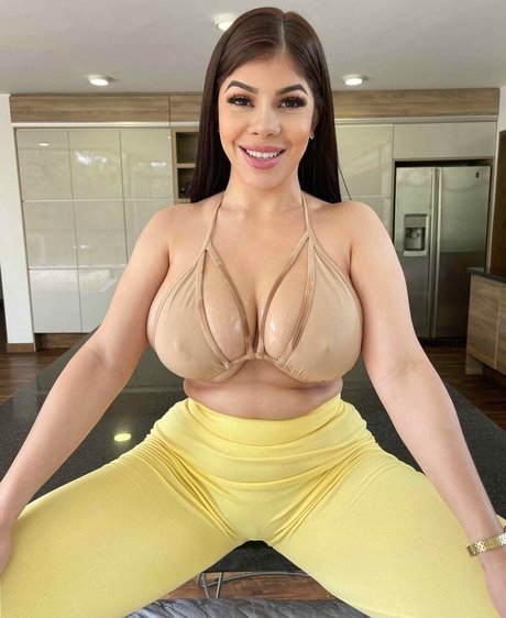 Lexy Anne pretty star pics