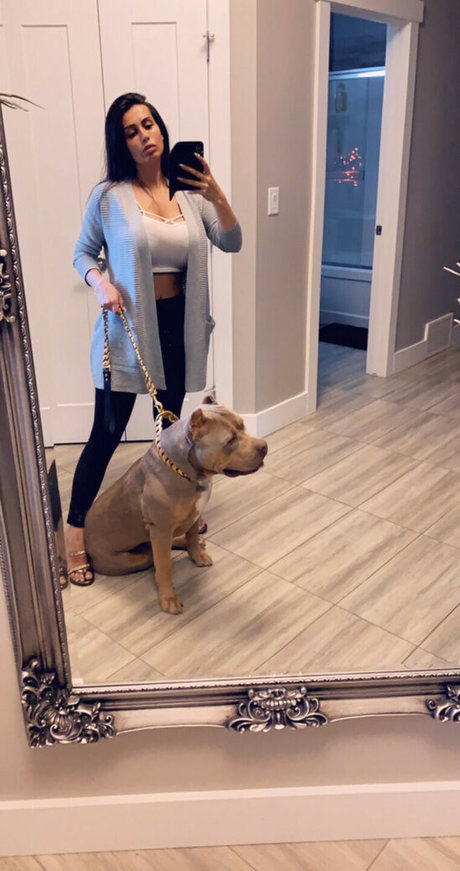 Danielle DeVille porn actress photos