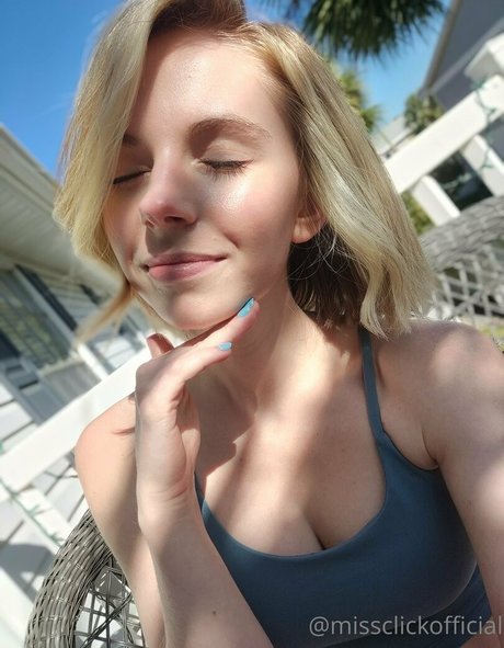 MissClick model erotic img