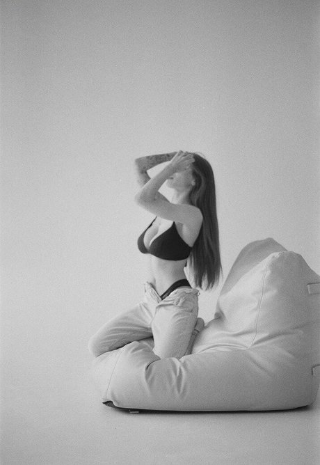 Rich Roxy free actress picture