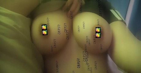 Mafuyh model sexy pic