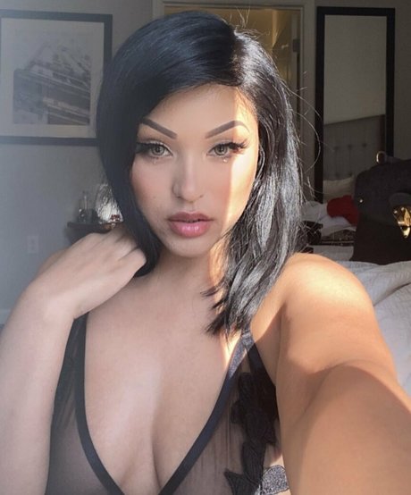 Alisa Nouchi model free img