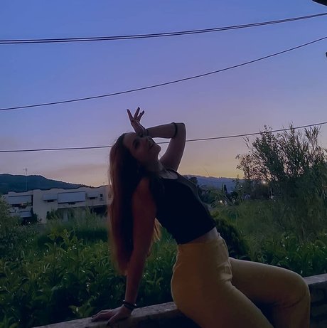 Aria Paria model xxx image