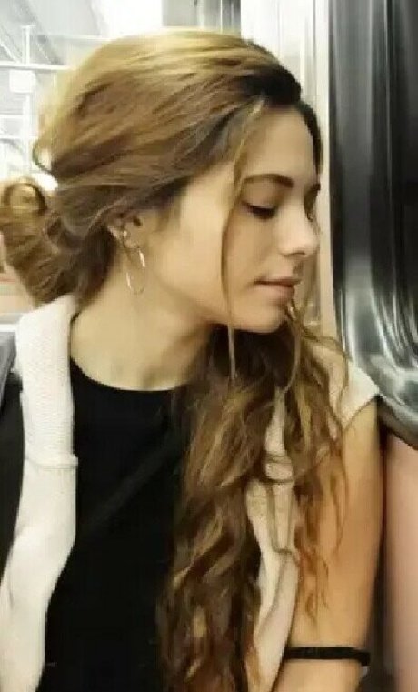 Aria Paria sex star pictures