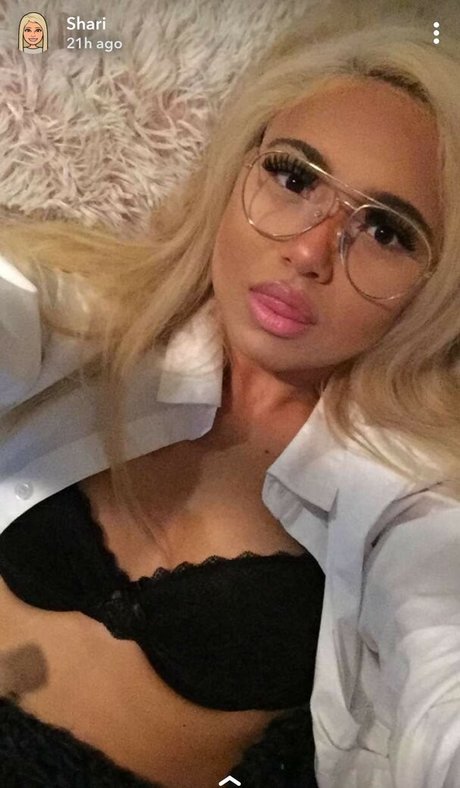 Shari G star top pictures