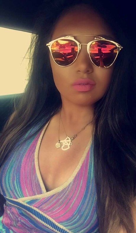 Shari G star pretty gallery