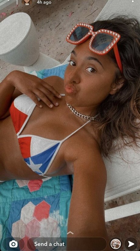 Shari G model naked photos