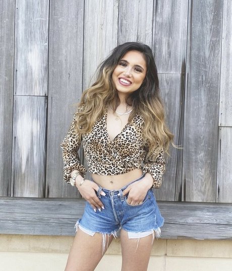 Shari G top star gallery