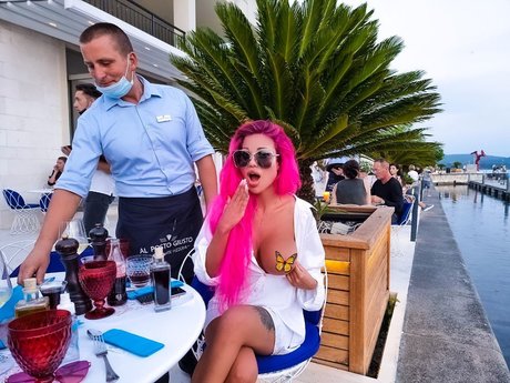 Viktoria Shock model art photos