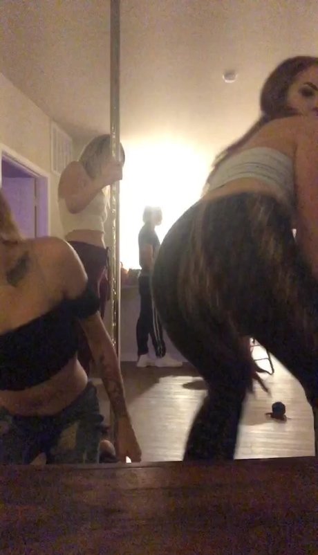 Briea Harm top star pic