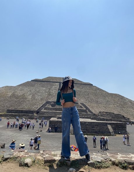 topless onlyfans free nude image