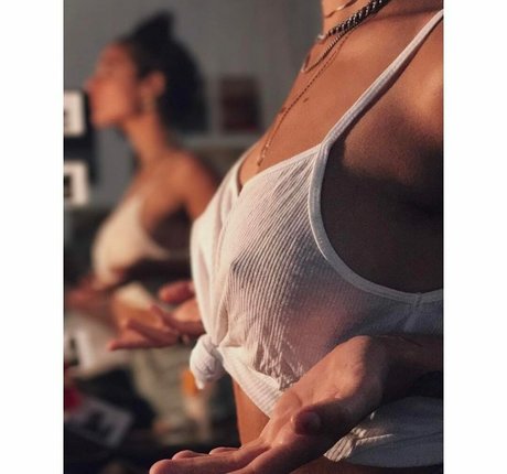 Caitlin Stasey exclusive pornstar photos