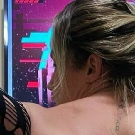 Gabrielly Avila star sexy galleries