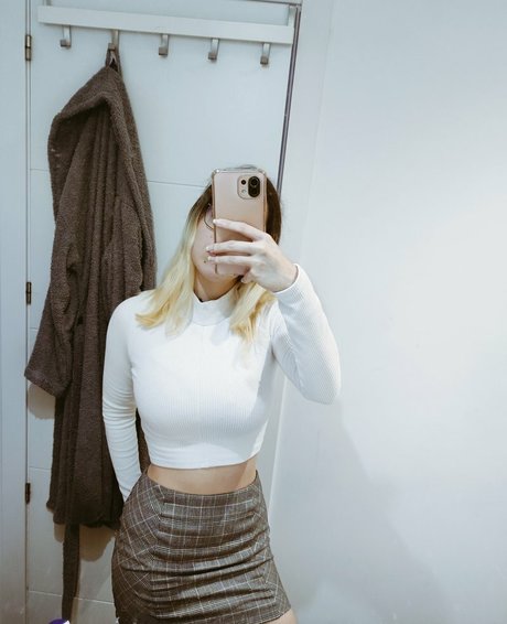 mineofyours erotic pornstar photos