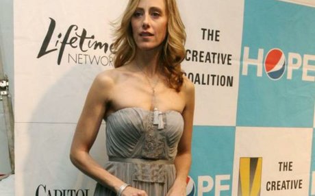Kim Raver model hot images