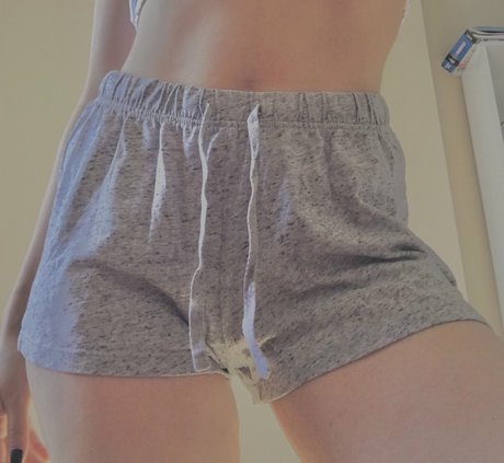 babyeylull free actress img