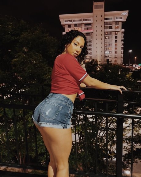 Izzy Clark nudes pornstar archive