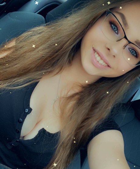 freaksaregeeks star nudes gallery