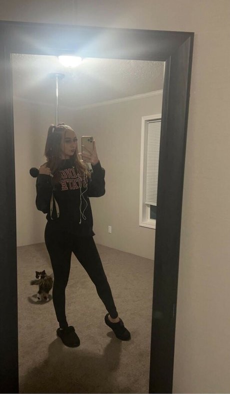 Tristan Ramsey model porn pics