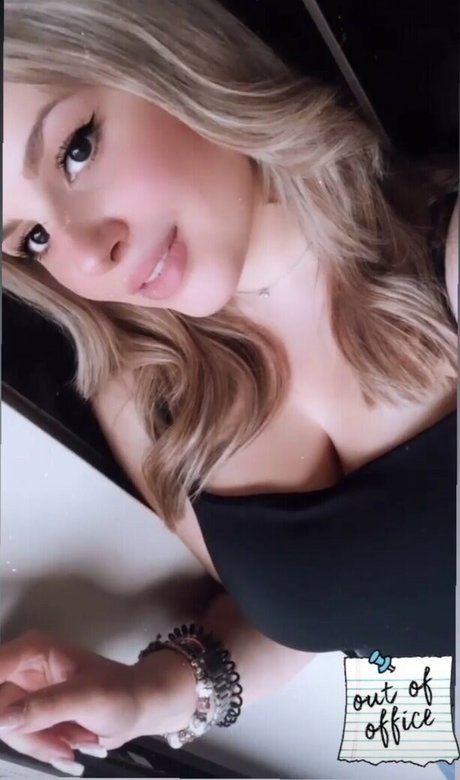 Theodwra Drinia model best pictures