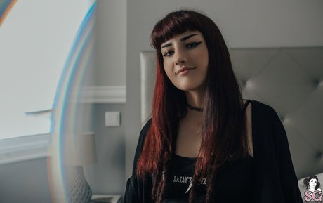 Lunathefairyy model nice images