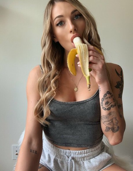 Yourgirllv pornographic star pictures