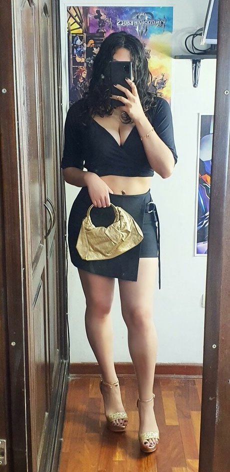 tiffs paradise star pornographic pics