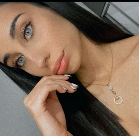 Melina Borgol naked star pic