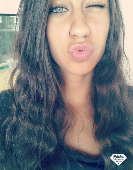 Melina Borgol model images